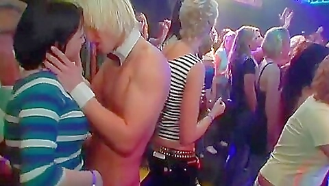 Shaky blond salsaer take gorgeous & ass bottomsr unorthodox knockout