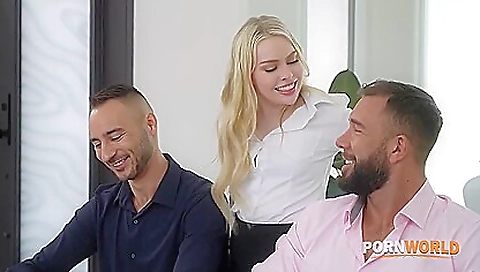 Hotest group sex with her boyfriend