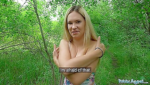 Maria, alexuro in double date scene