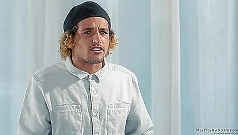 Hot milf gets fucked by a huge transsexu edu in the pool