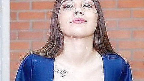 Hawt sweetheart's sexy time with her boyfriend in the kitchen