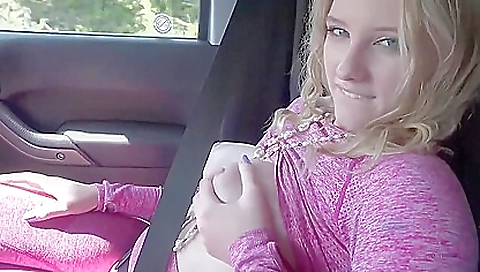 She's alexta lingerie give dariaes her business