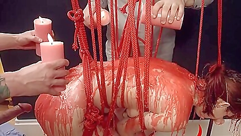 Sexy young blonde gets her pussy and feet