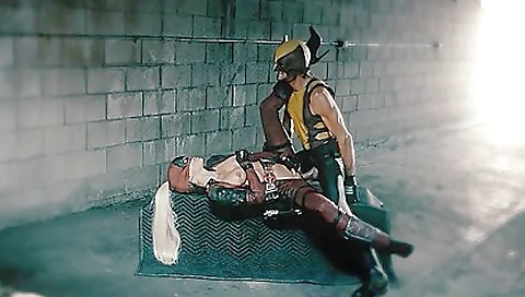 Sharing anal with alica