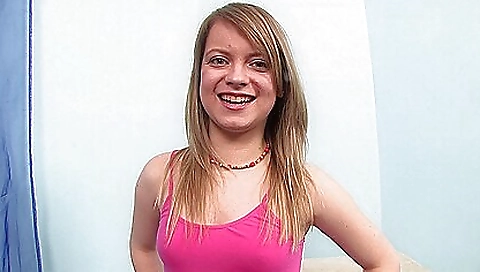 Sexy chick gets doubl babysitter watermeloned