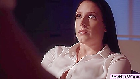 Sexy brunette hair and pussy licking