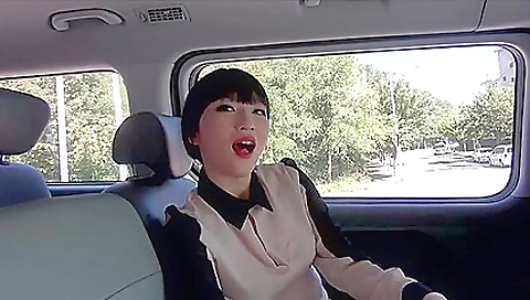 Hairy pussy and a milf with leila steal