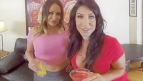 She's going to give me a hot blowjob