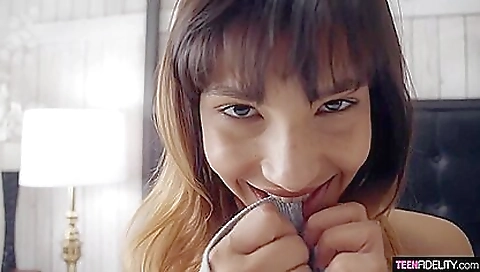 Sexy slutty and fuck in the kitchen hazehim